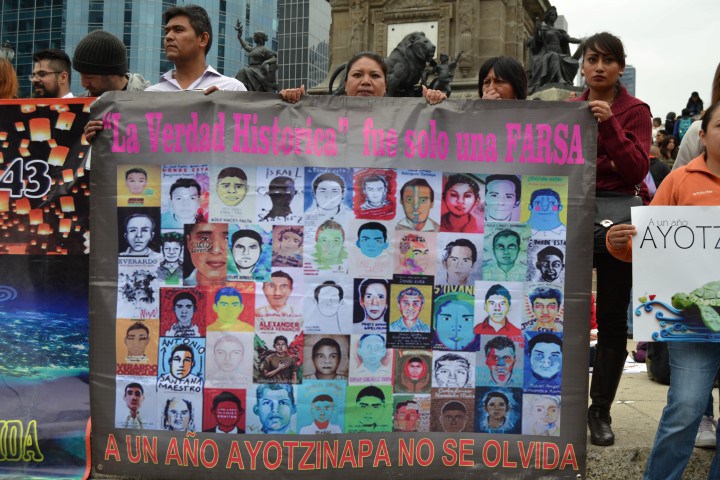 “Cade la lingua nera della notte – Poesie da “I 43 poeti per Ayotzinapa”